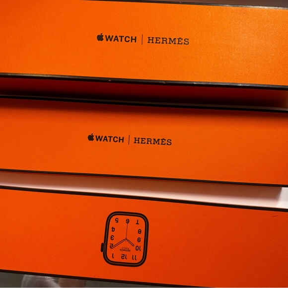 Hermes Apple watch series7 41mm - Picture 7 of 8